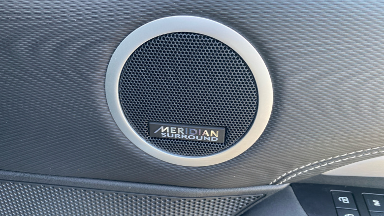 Land Rover Discovery 3.0 D300 R-Dynamic HSE 5dr Auto Diesel Station Wagon